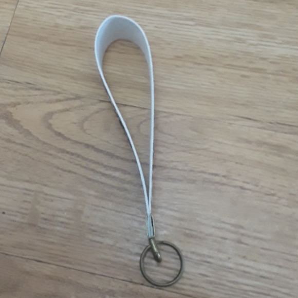 leapard print wristlet keychain - Picture 3 of 3